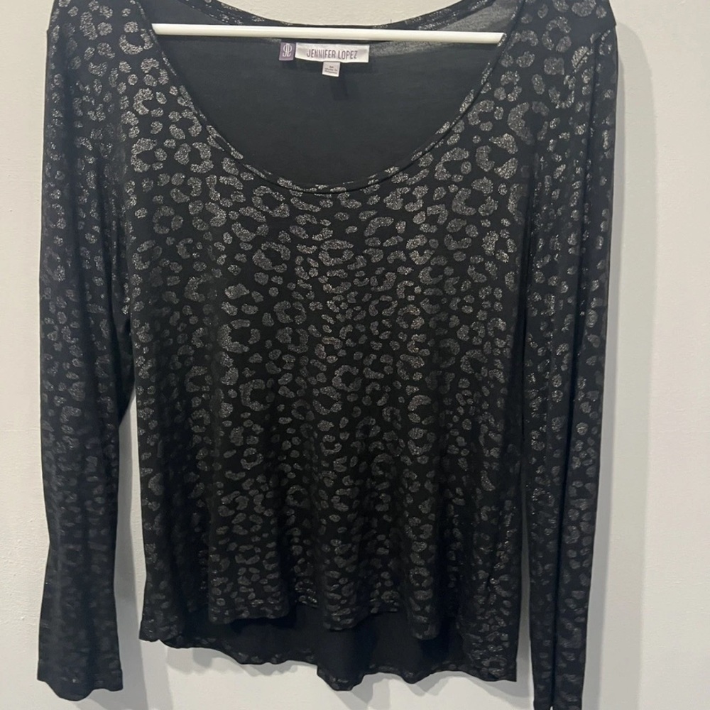 Jennifer Lopez Women’s Long Sleeve Fitted Black Leopard Shirt Medium